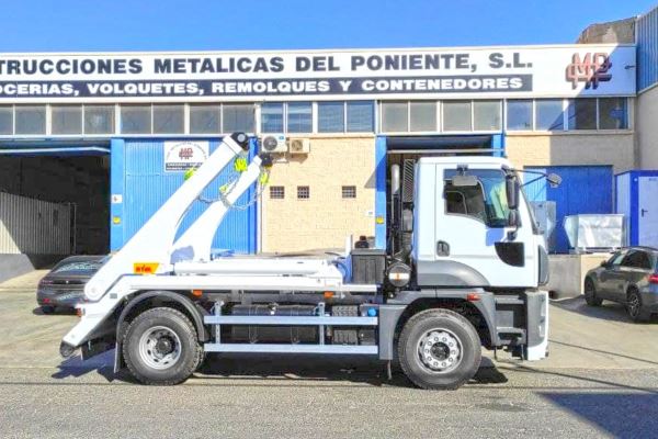 MONTAJE EQUIPO PORTACONTENEDORES DE CADENAS