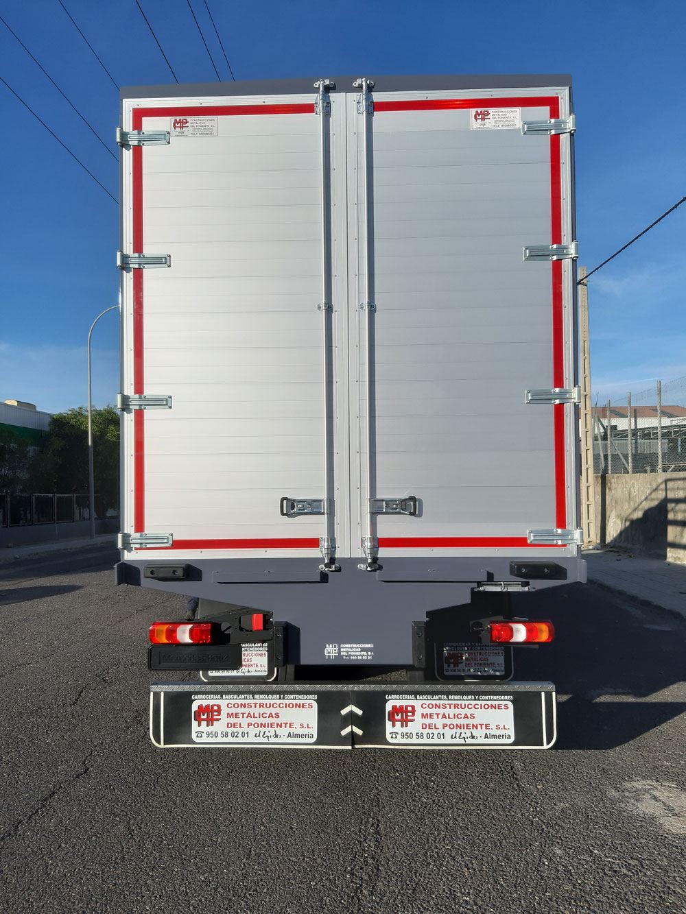 Caja abierta tipo frutera