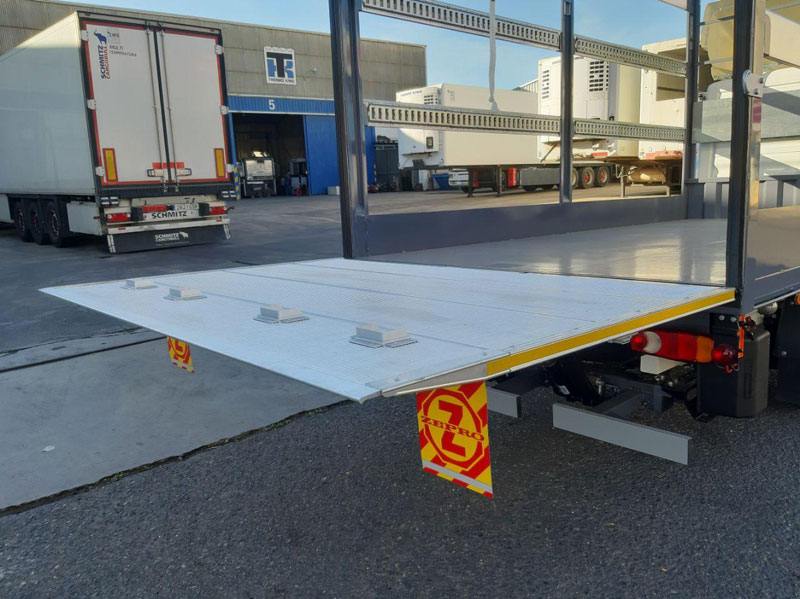 Plataformas Elevadoras de Carga